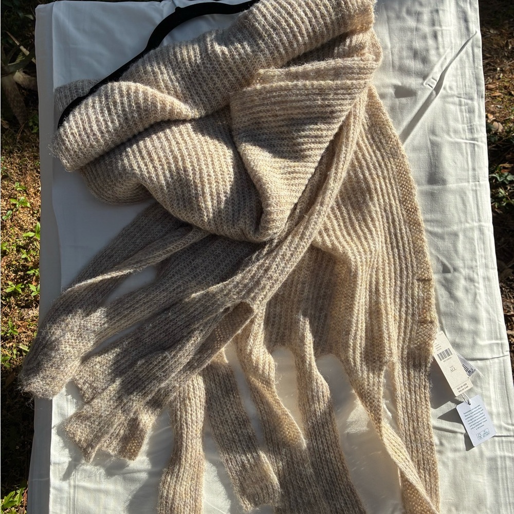 Anthropologie long knit scarf - Picture 2 of 8